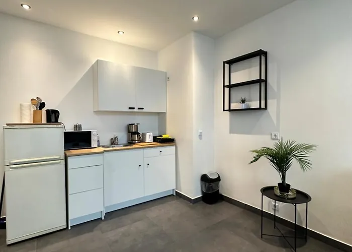 Easy - Kreuzberg Near Ostkreuz & East Side Gallery *